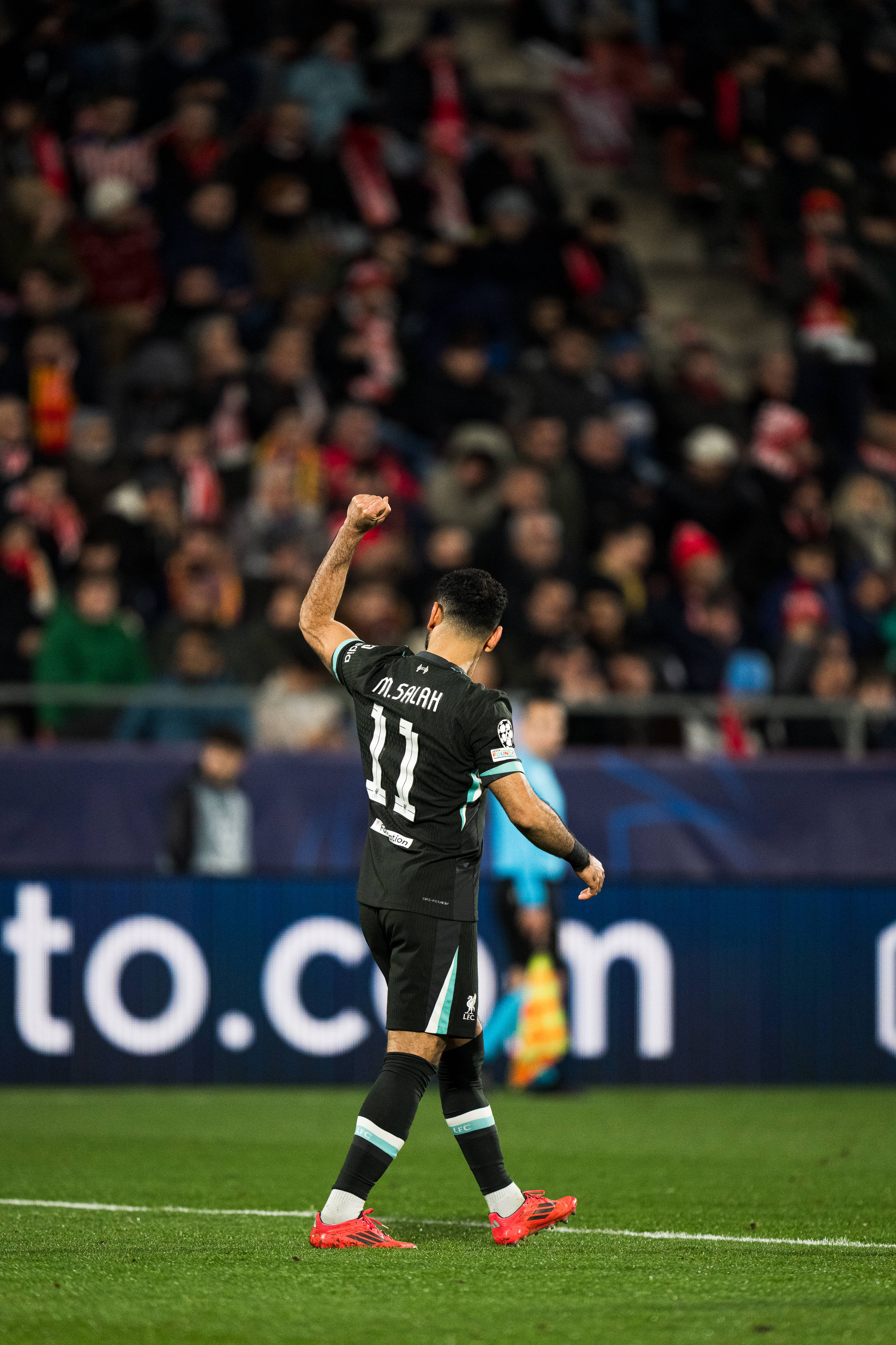 皇家马德里客场获胜，稳固积分榜位置的简单介绍