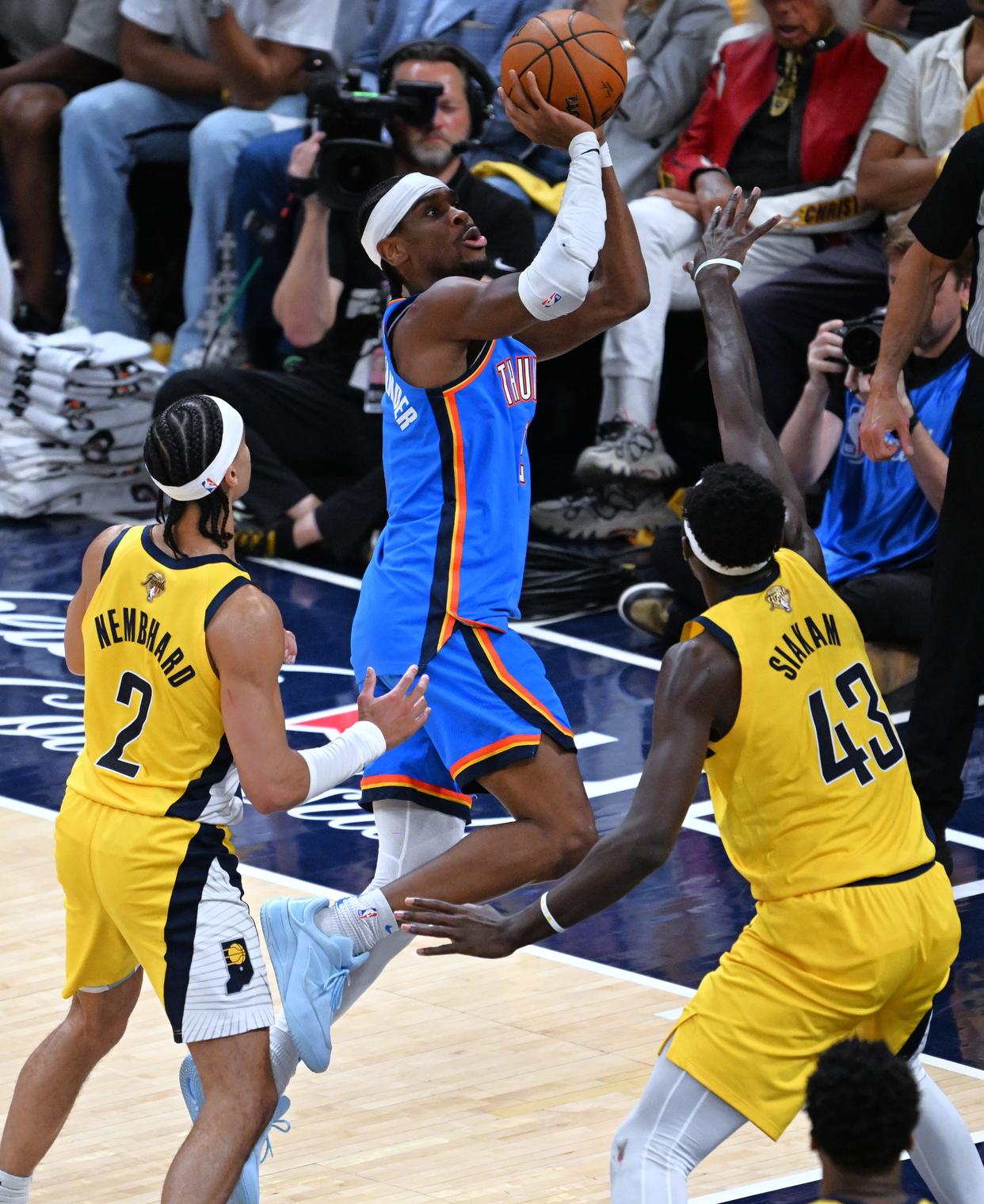 今晚NBA常规赛焦点战！曼城迎战费城76人，险胜或上演(今晚曼城比赛)